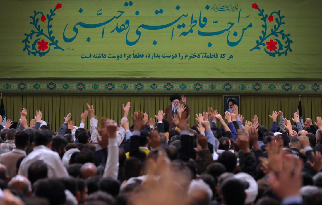 مراسم سه ساعته جشن میلاد حضرت زهرا سلاماللهعلیها در حسینیه امام خمینی(ره) با حضور رهبر انقلاب