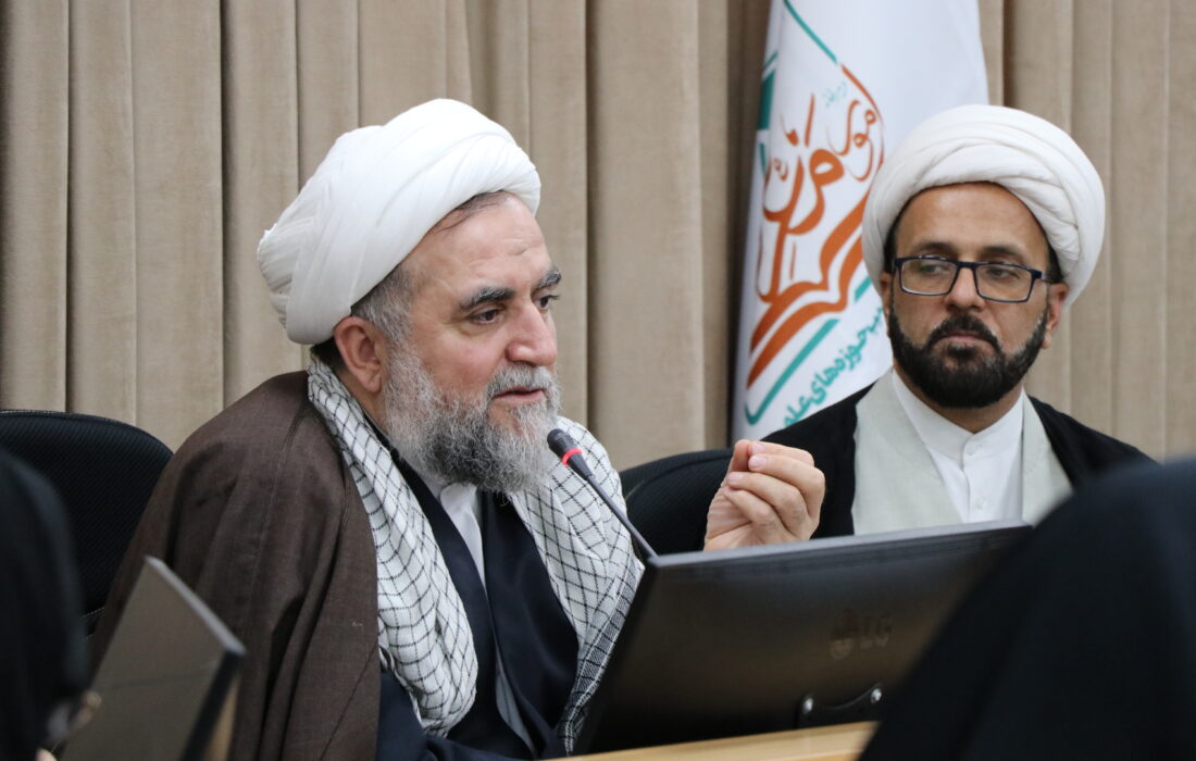 جلسه معاونت محترم تبلیغ حوزه علمیه قم با مدیران مدارس امین نوع یک
