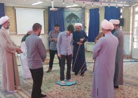 توجیه مربیان نواحی در اجرای بازی‌های گروهی