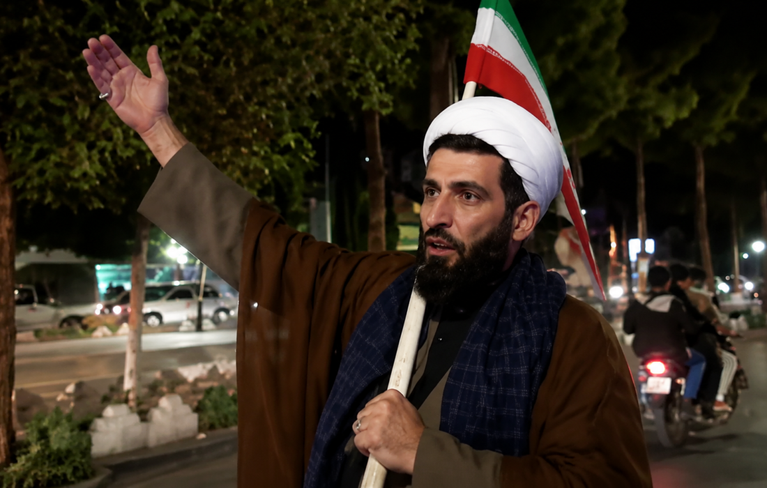 «حاج‌آقا ماشاالله»؛ روایت یک مبلغ امین که امید را در خیابان‌های دامغان فریاد می‌زند