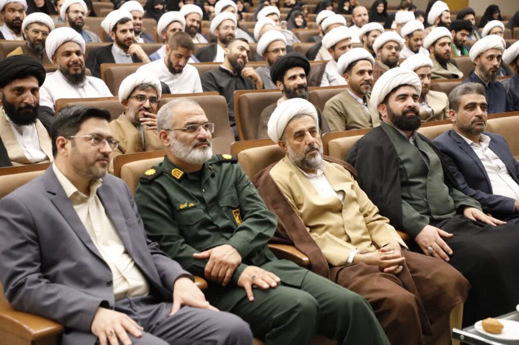 نمایی از مراسم اختتامیه طرح امین در قم