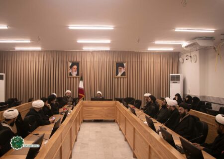 هم‌اندیشی مبلغان حوزه علمیه قم پیرامون راهکارهای کنشگری در مراسم تشییع «قائدِ شهید امّت»