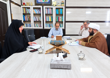 نشست مسئولان امین ناحیه یک قم با مدیر ناحیه